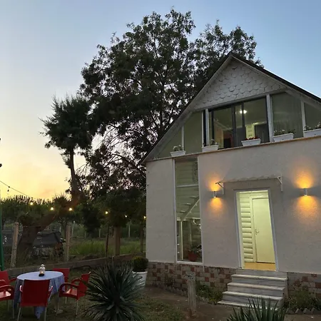 Villa White